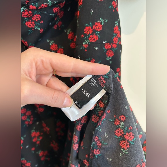 Cider NYAR'S FLORAL SWEETHEART SPLIT MIDI DRESS - Picture 14 of 16